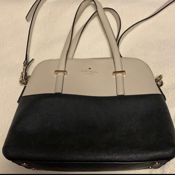 Kate Spade Purse - Picture 2 of 10